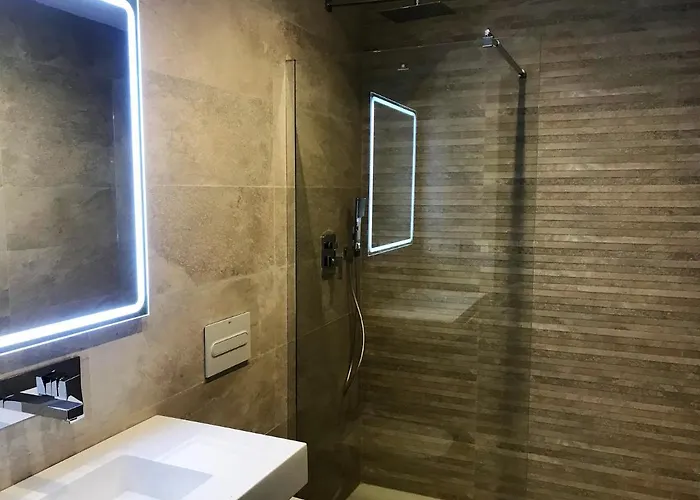 לינה וארוחת בוקר Ciudad De