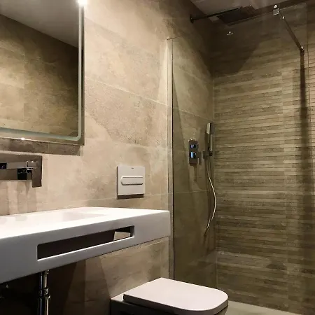 Ciudad De 3* روندا